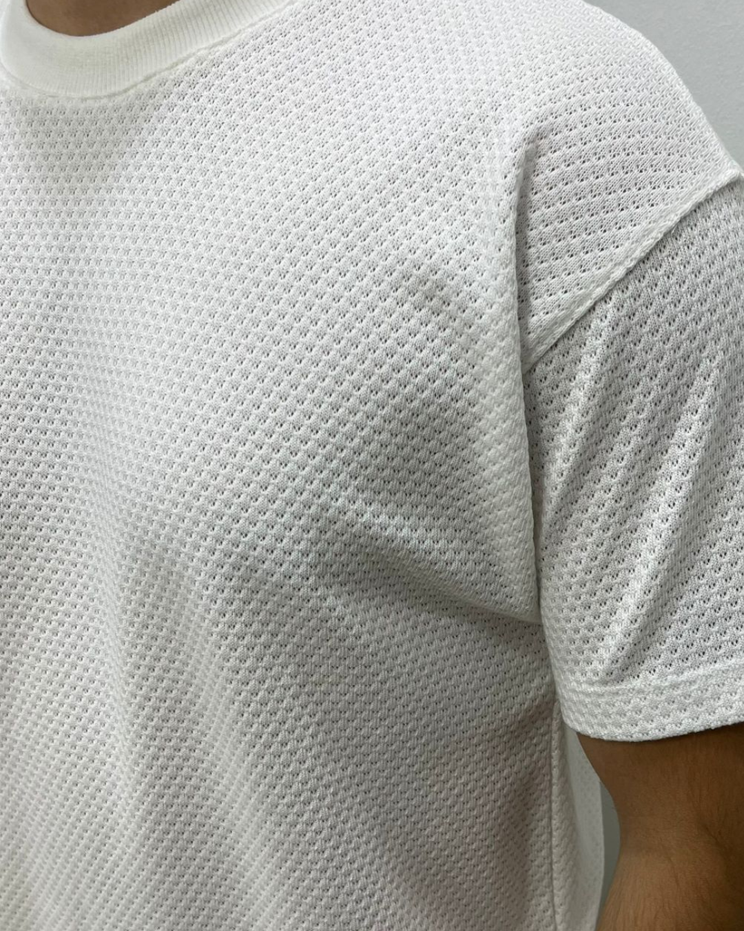 DarkCloud Mesh White – Hafiflik ve Şıklığın Buluşması