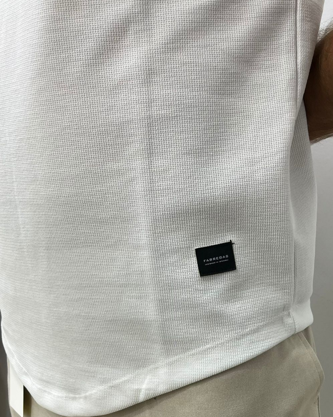 Essential White – Sade, Net, Zamansız