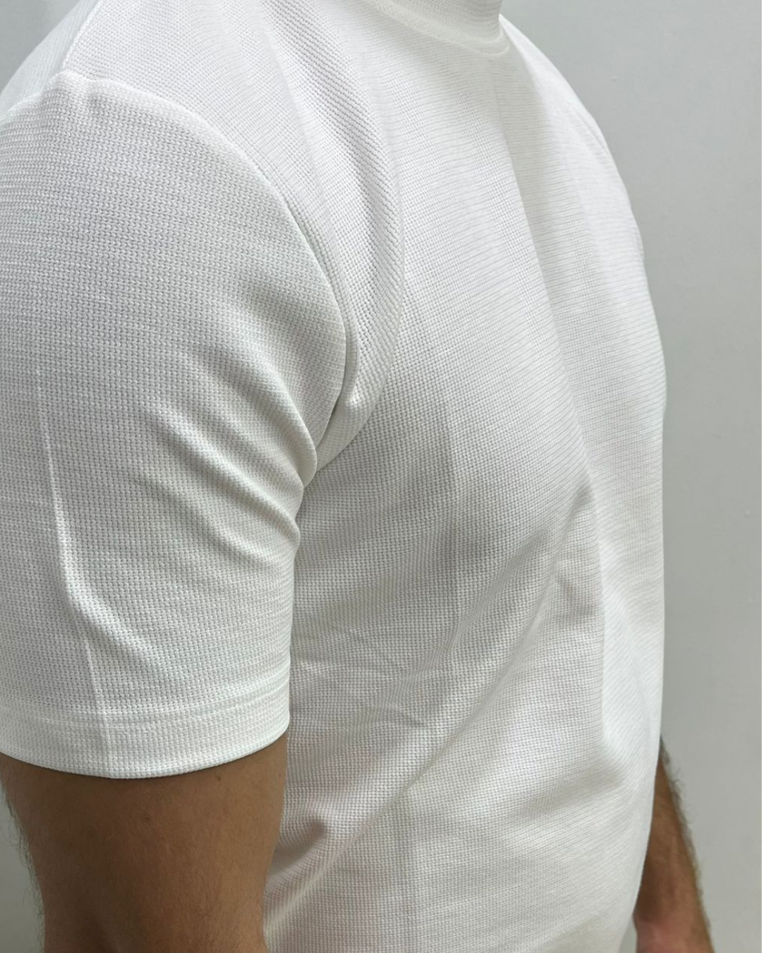 Essential White – Sade, Net, Zamansız