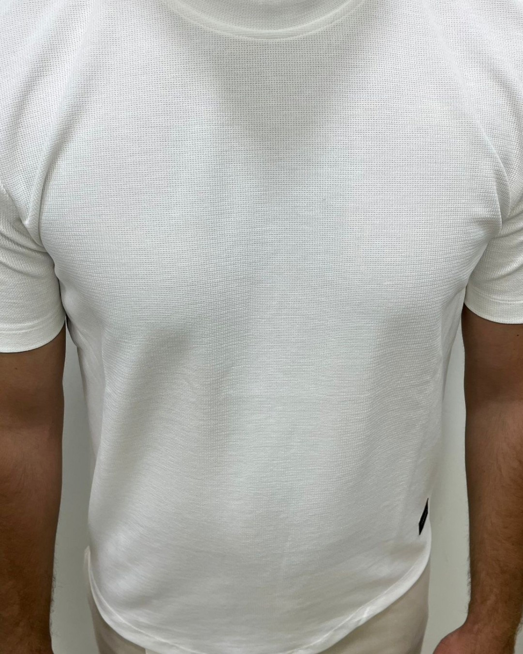 Essential White – Sade, Net, Zamansız