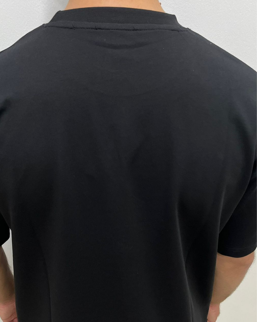 Halı Desen Patch Detaylı Siyah Oversize Tişört