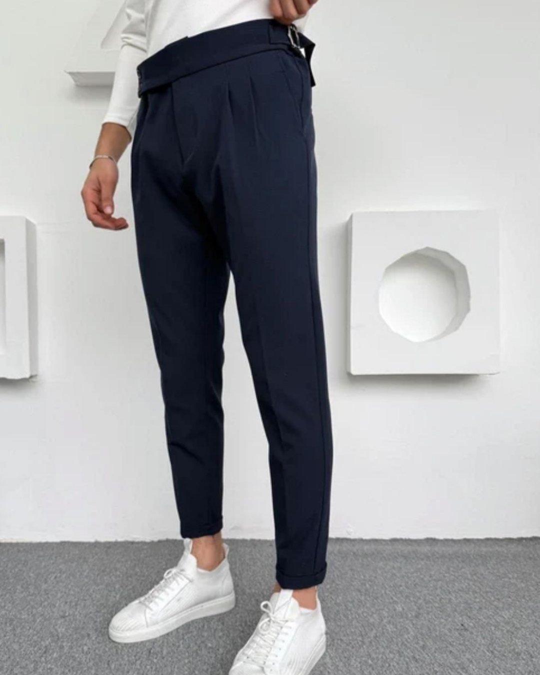 Beyaz Pileli Slim Fit Erkek Kumaş Pantolon
