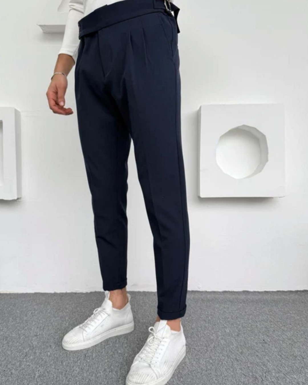 Beyaz Pileli Slim Fit Erkek Kumaş Pantolon