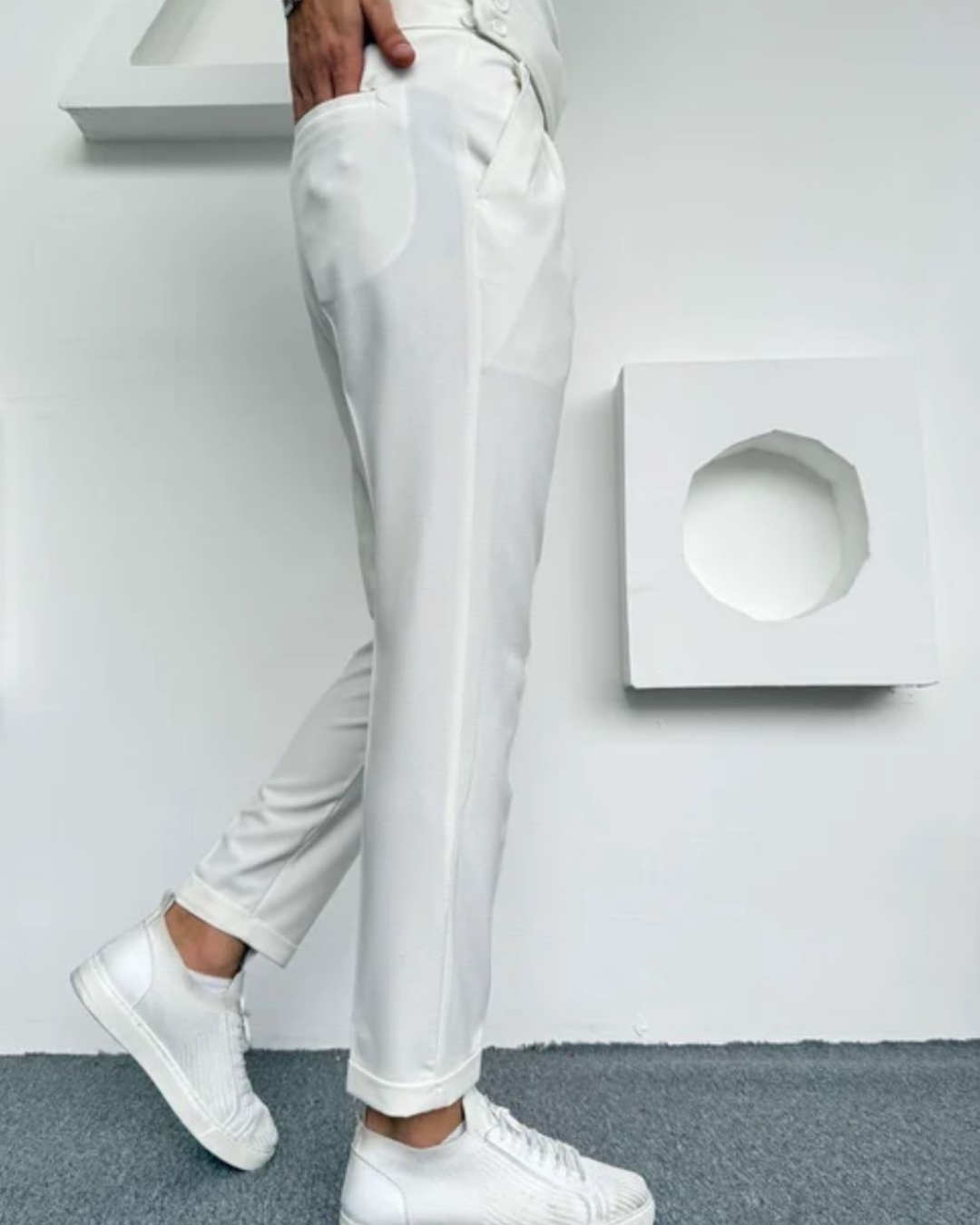 Beyaz Pileli Slim Fit Erkek Kumaş Pantolon
