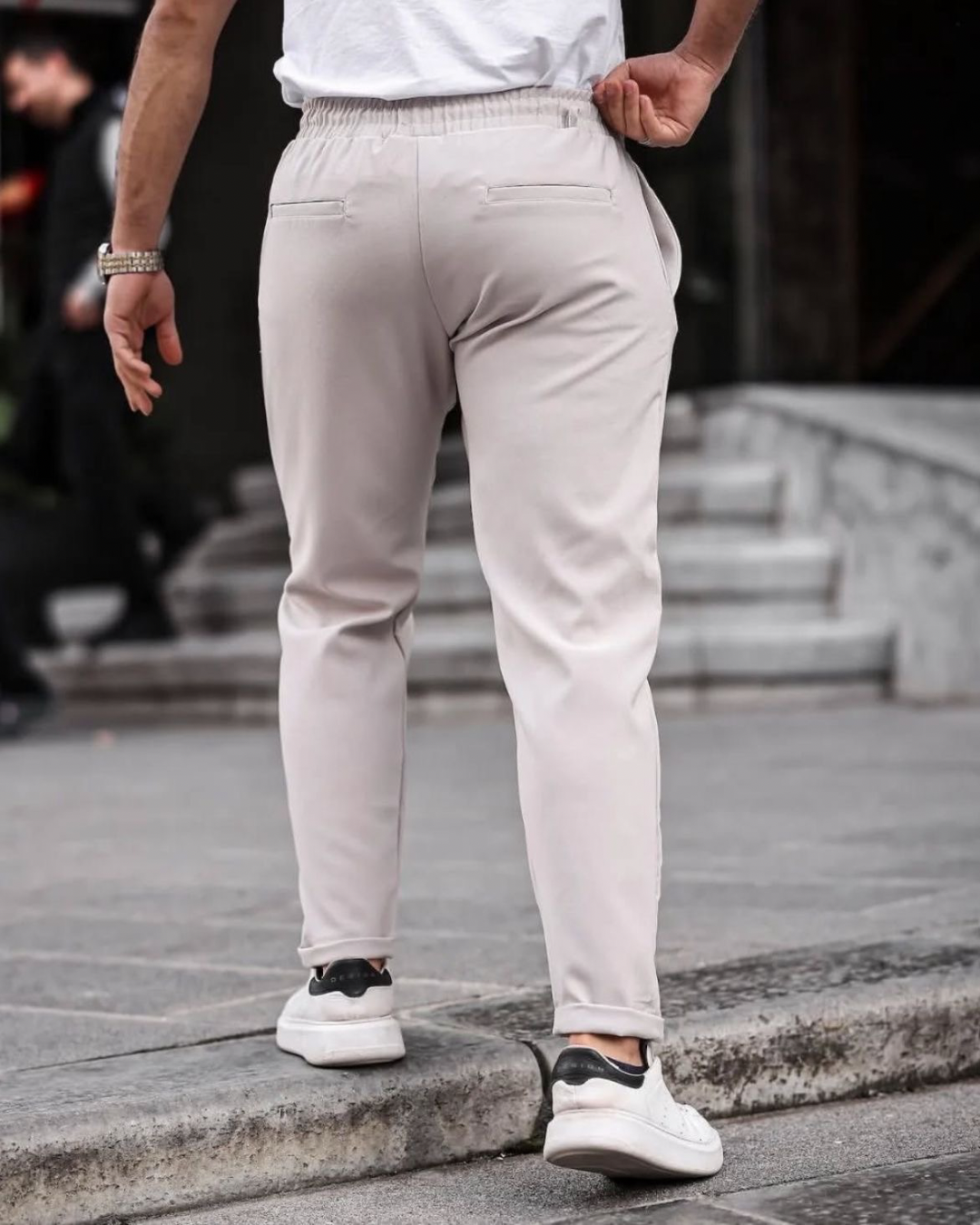 Bej Rengi Beli Lastikli Jogger Eşofman
