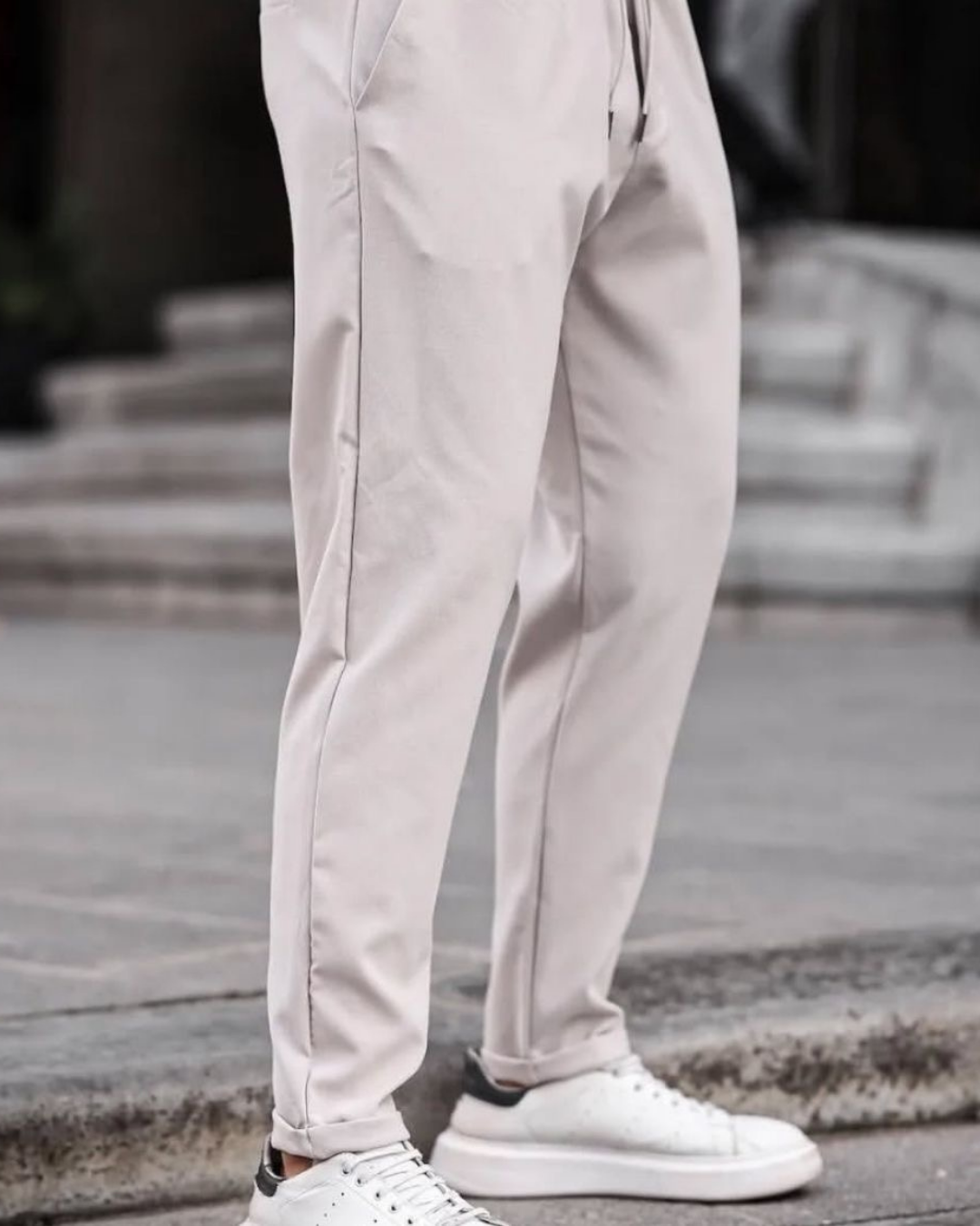 Bej Rengi Beli Lastikli Jogger Eşofman