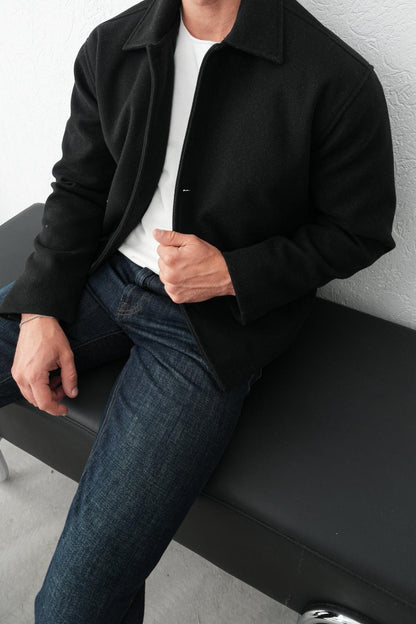 DÜZ KAŞE DÜĞMELİ CEKET