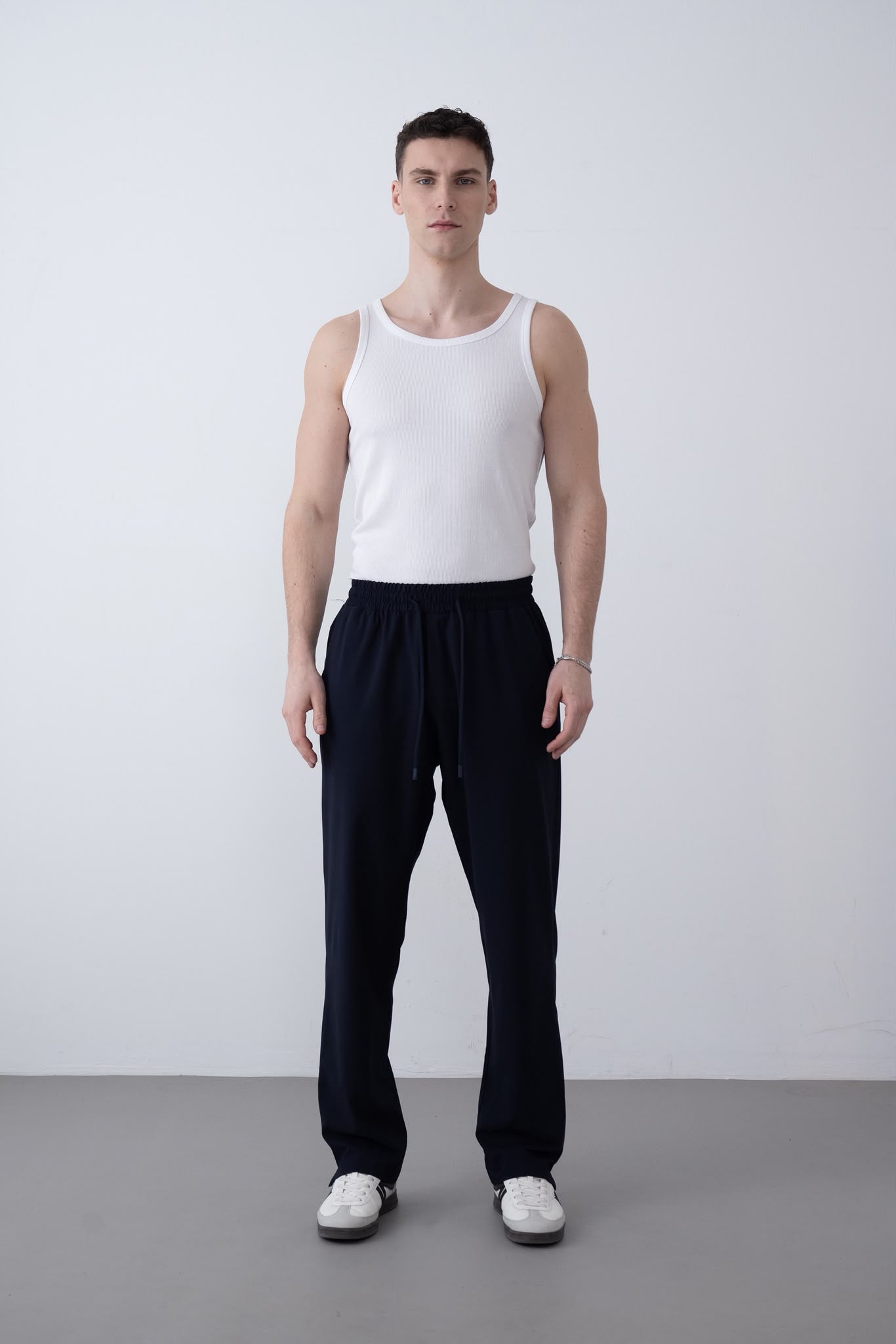 Beli Lastikli İnce Baggy Pantolon